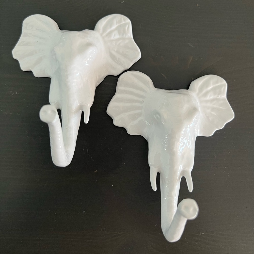 Anthropologie Ceramic Elephant Hooks